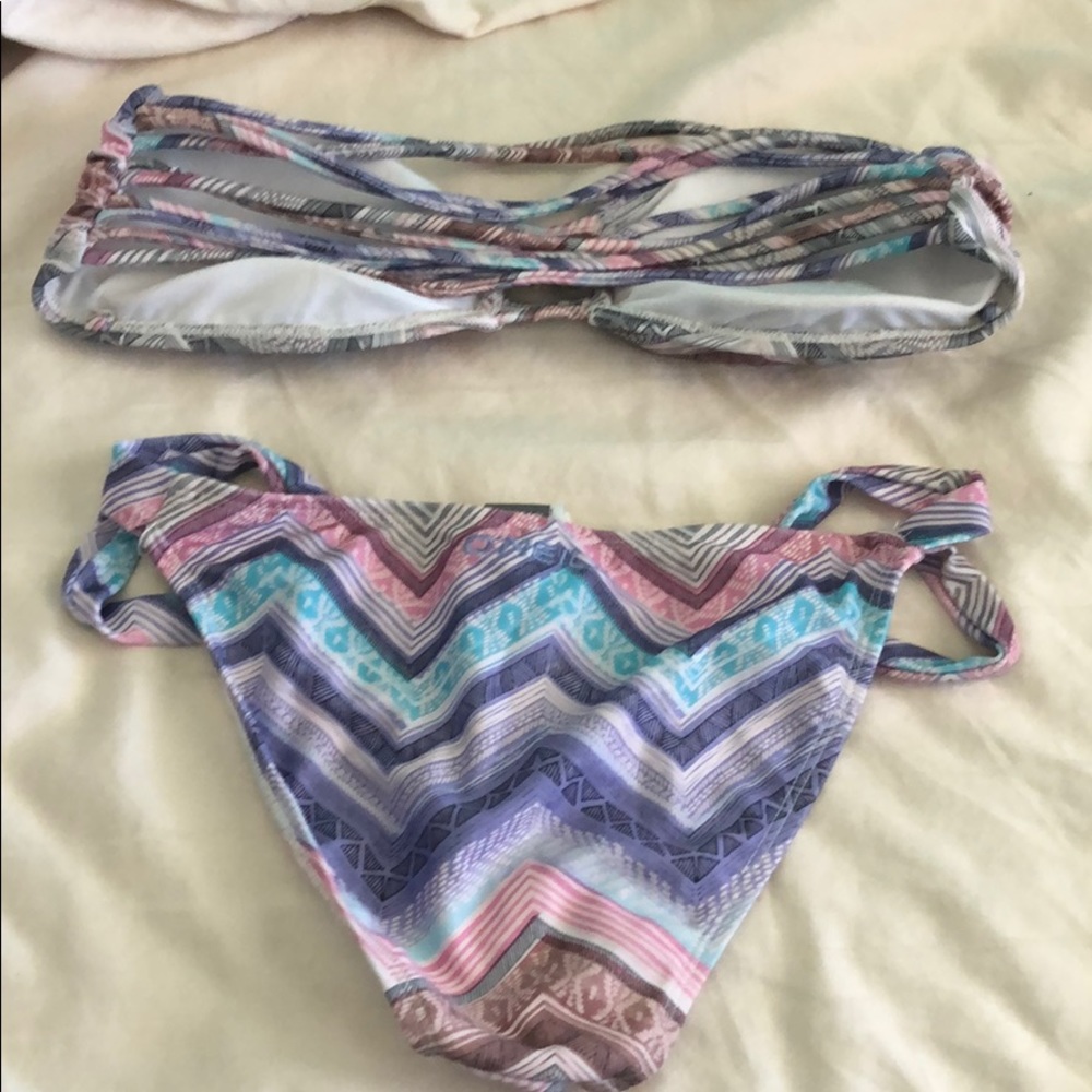 Bikini set - Picture 2 of 2